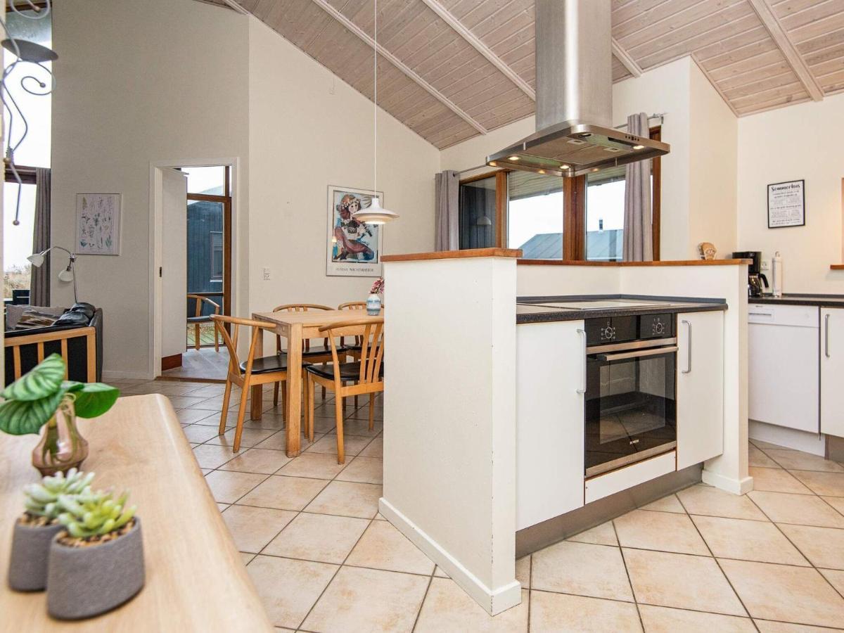 Three-Bedroom Holiday Home In Ulfborg 4 Thorsminde Exterior foto