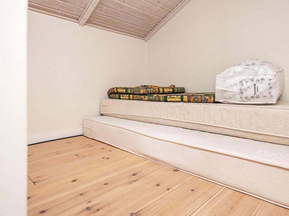 Three-Bedroom Holiday Home In Ulfborg 4 Thorsminde Exterior foto