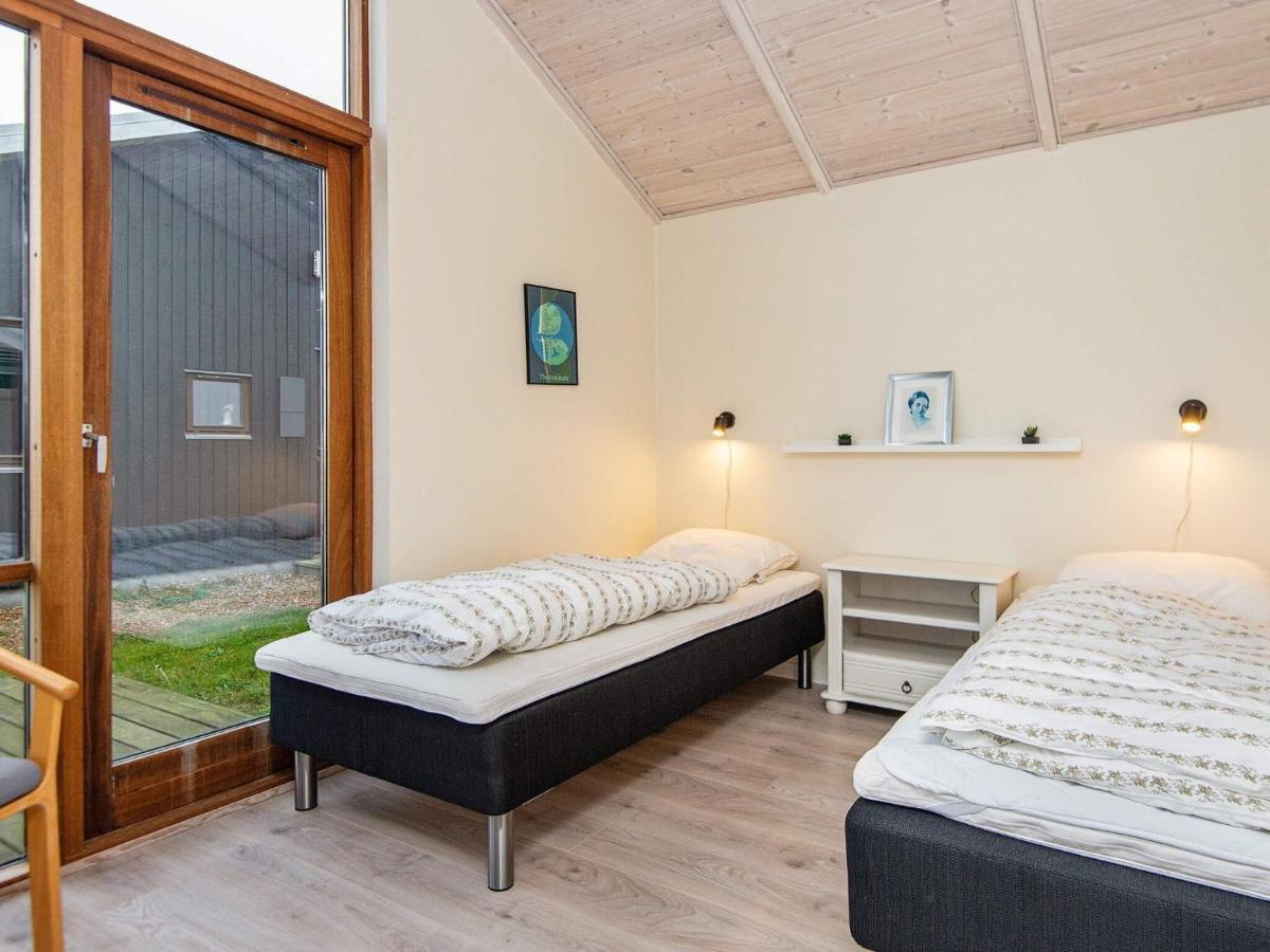 Three-Bedroom Holiday Home In Ulfborg 4 Thorsminde Exterior foto